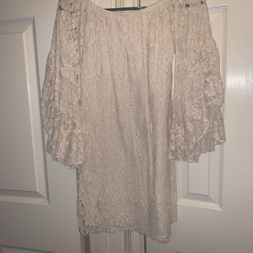 Beige lace bell sleeve dress, new w tags